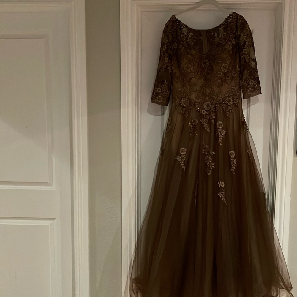 Mother of the groom dress from the brand La Femme